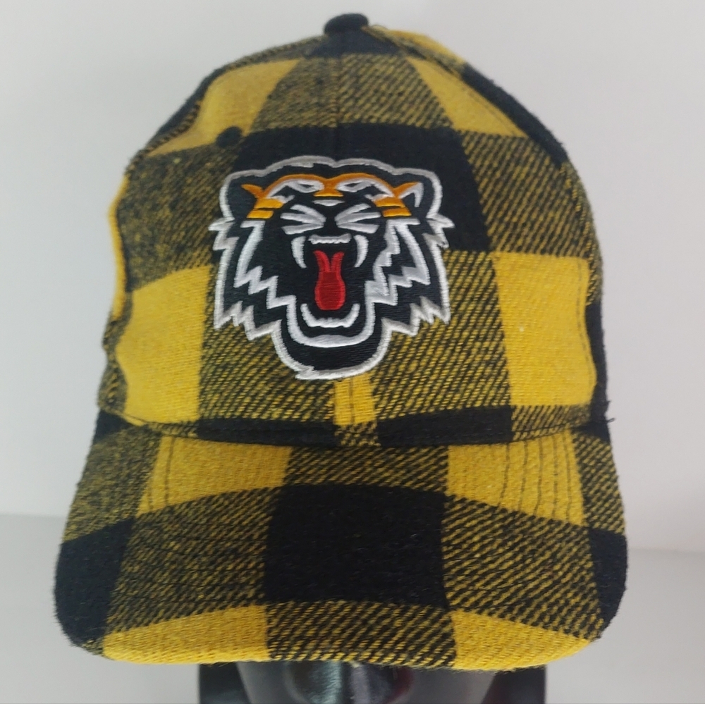 Hamilton Tiger-Cats CFL Football Team Stylish Yellow & Black Pattern Ti-Cats